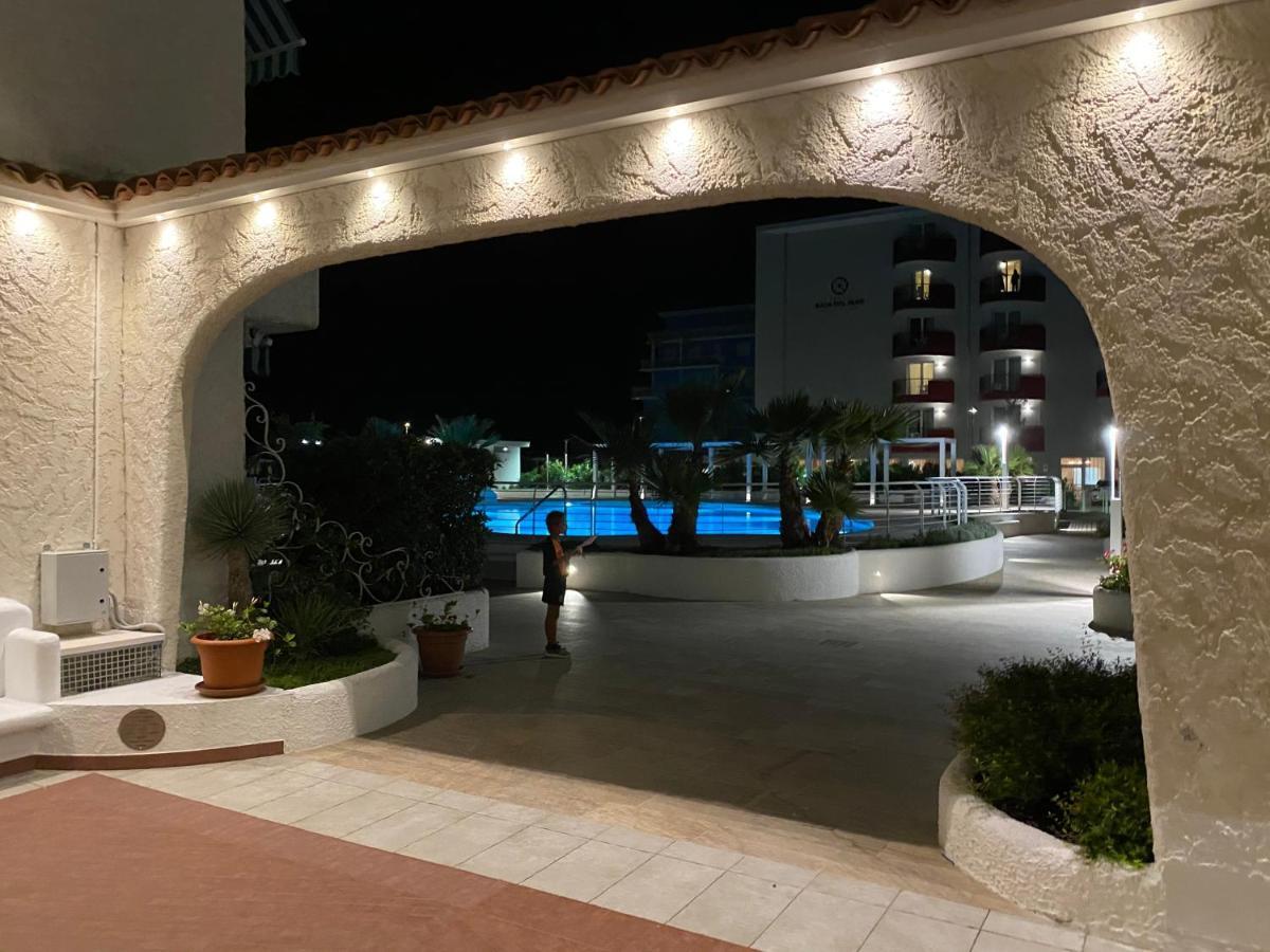 Residence El Palmar Fronte Mare, Fronte Spiaggia Lido di Jesolo Kültér fotó