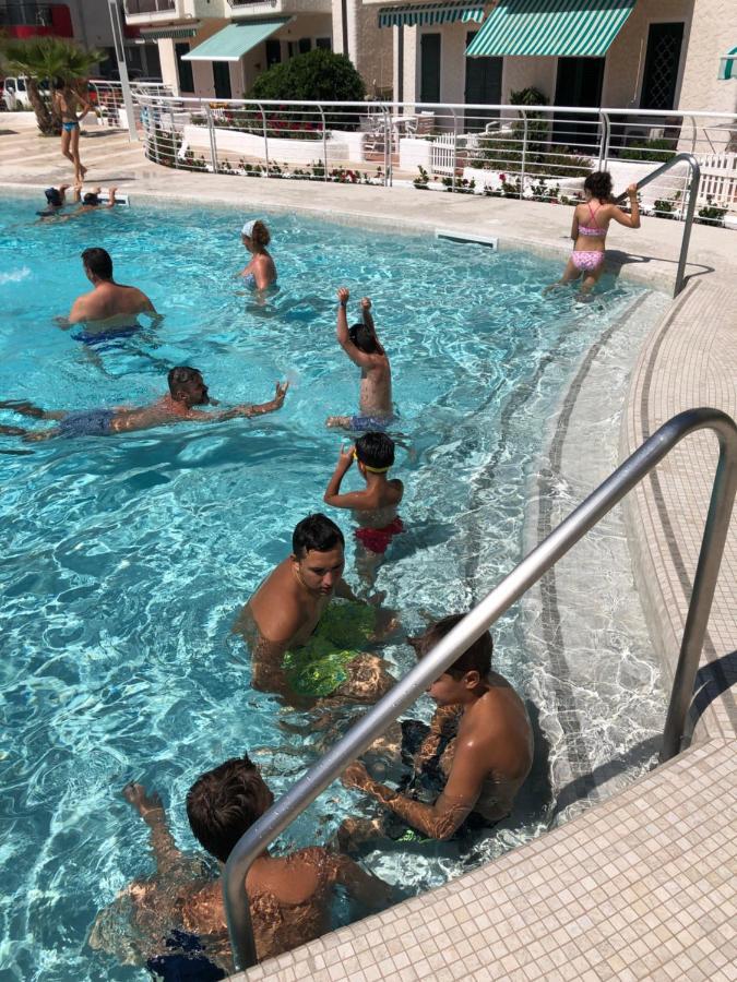 Residence El Palmar Fronte Mare, Fronte Spiaggia Lido di Jesolo Kültér fotó