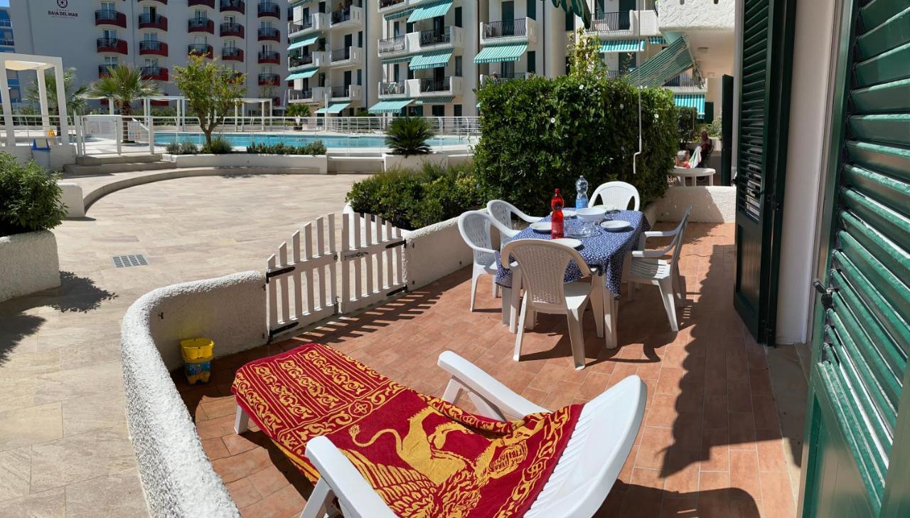 Residence El Palmar Fronte Mare, Fronte Spiaggia Lido di Jesolo Kültér fotó