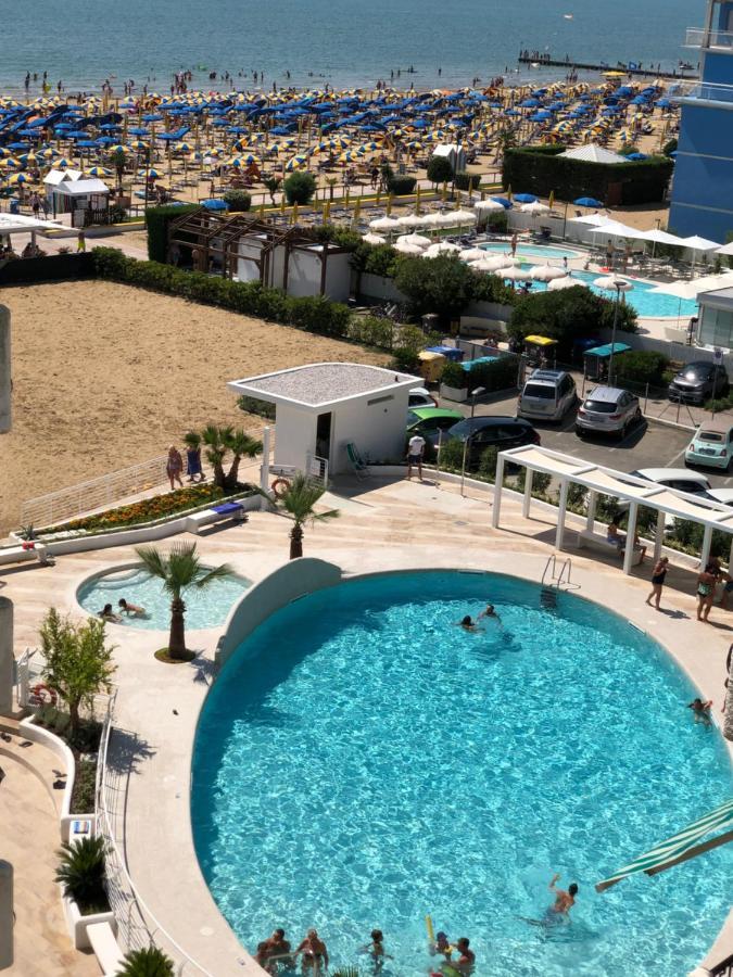 Residence El Palmar Fronte Mare, Fronte Spiaggia Lido di Jesolo Kültér fotó